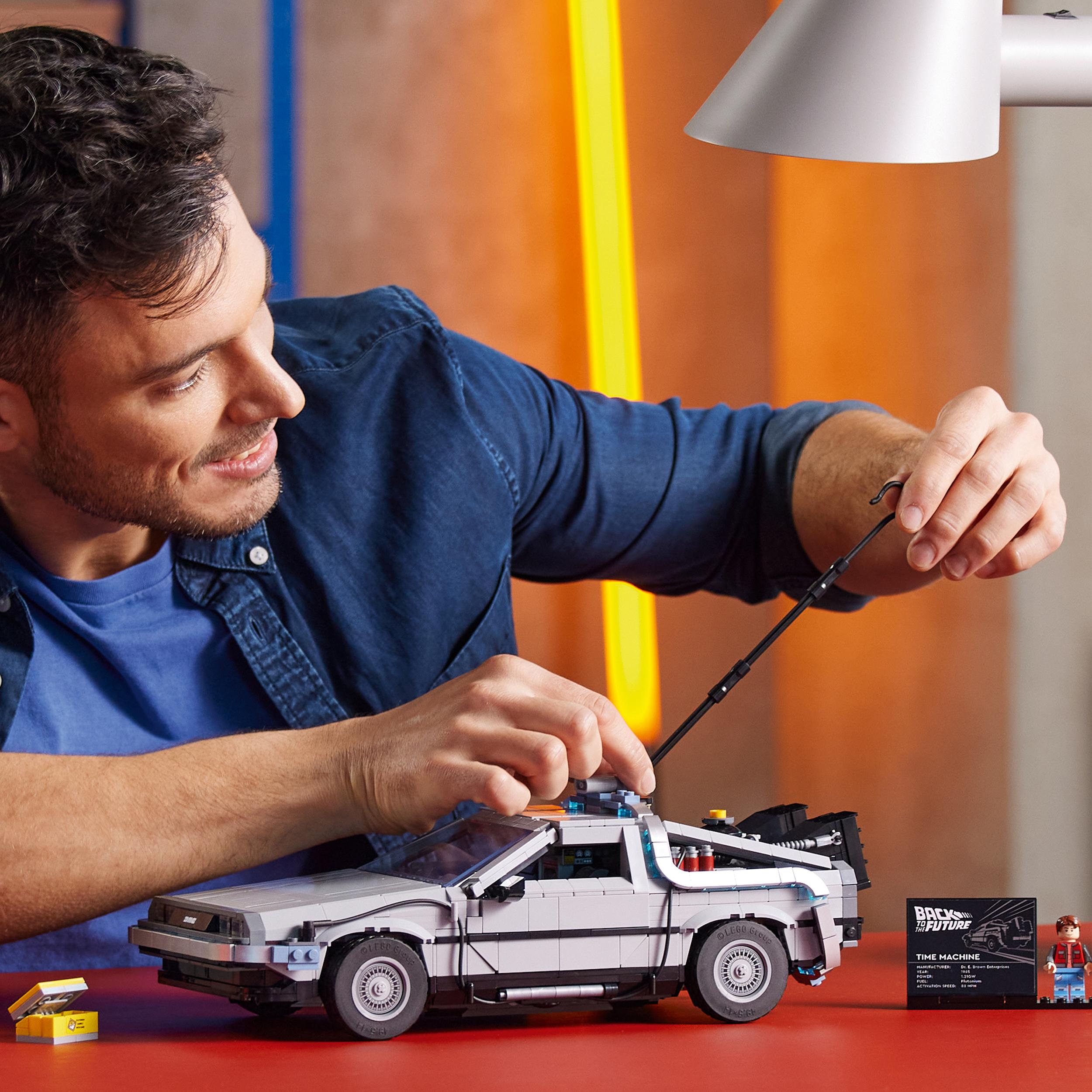 LEGO® 10300 Back to the Future Time Machine
