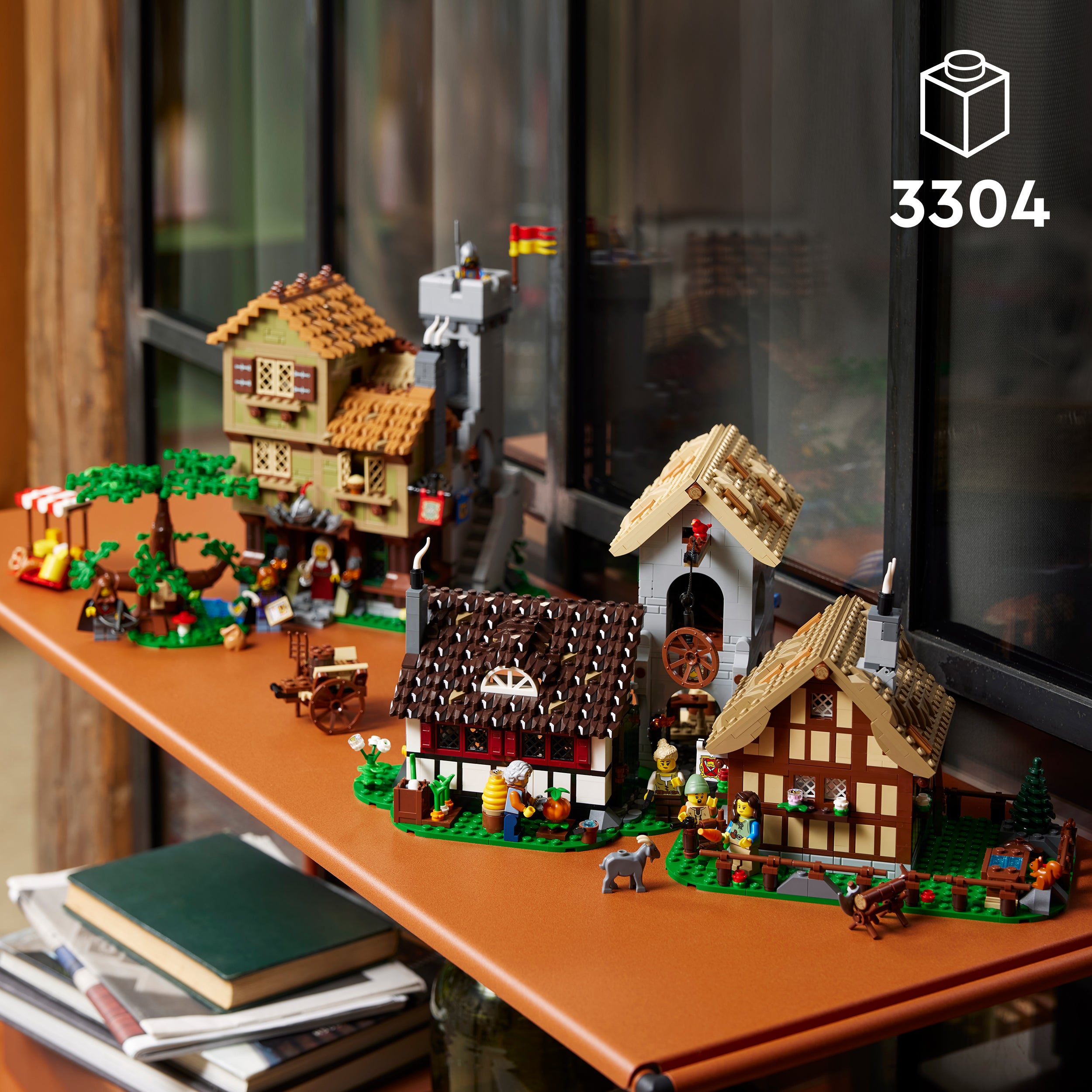 LEGO® 10332 Medieval Town Square