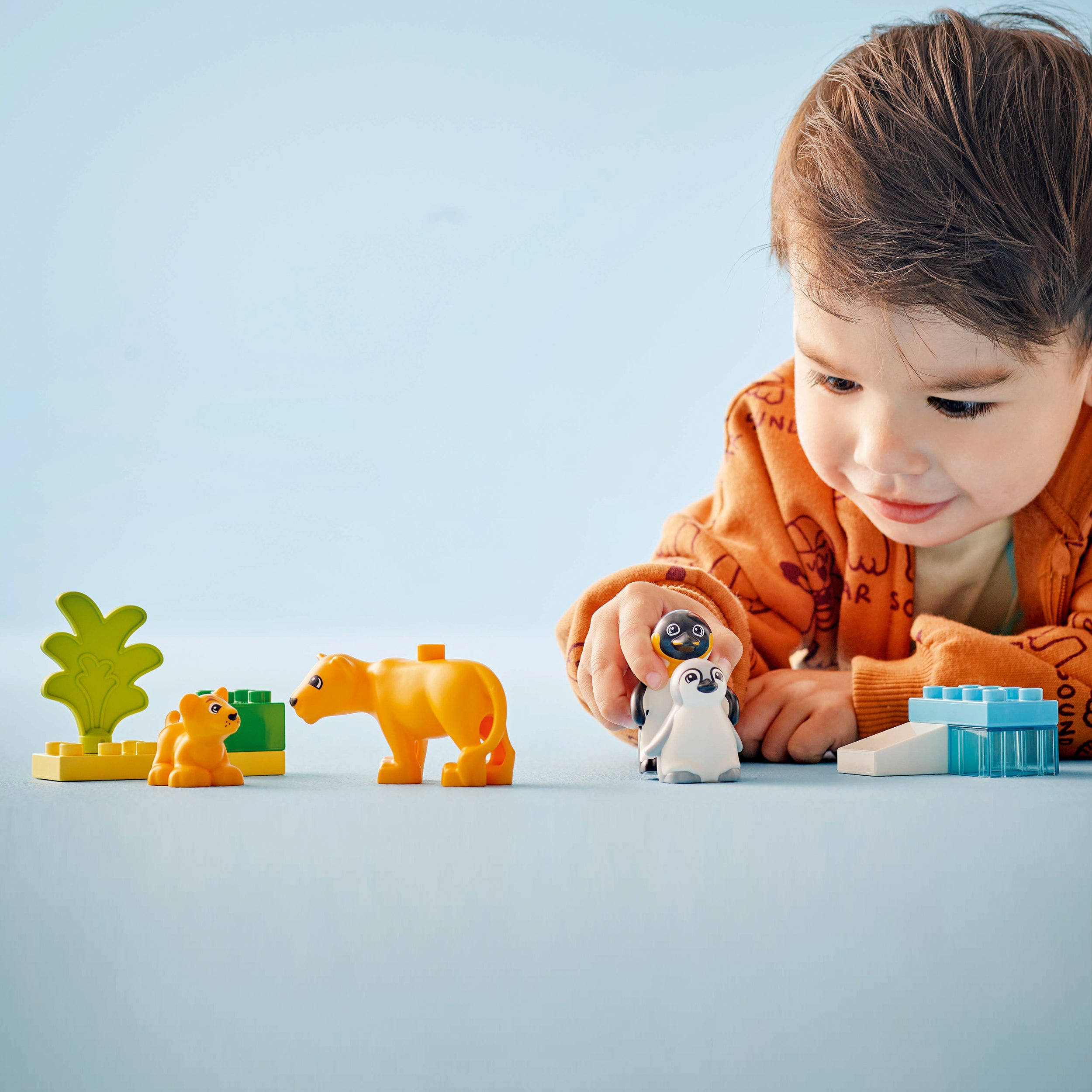 LEGO® 10442 Wild Animal Families: Penguins & Lions