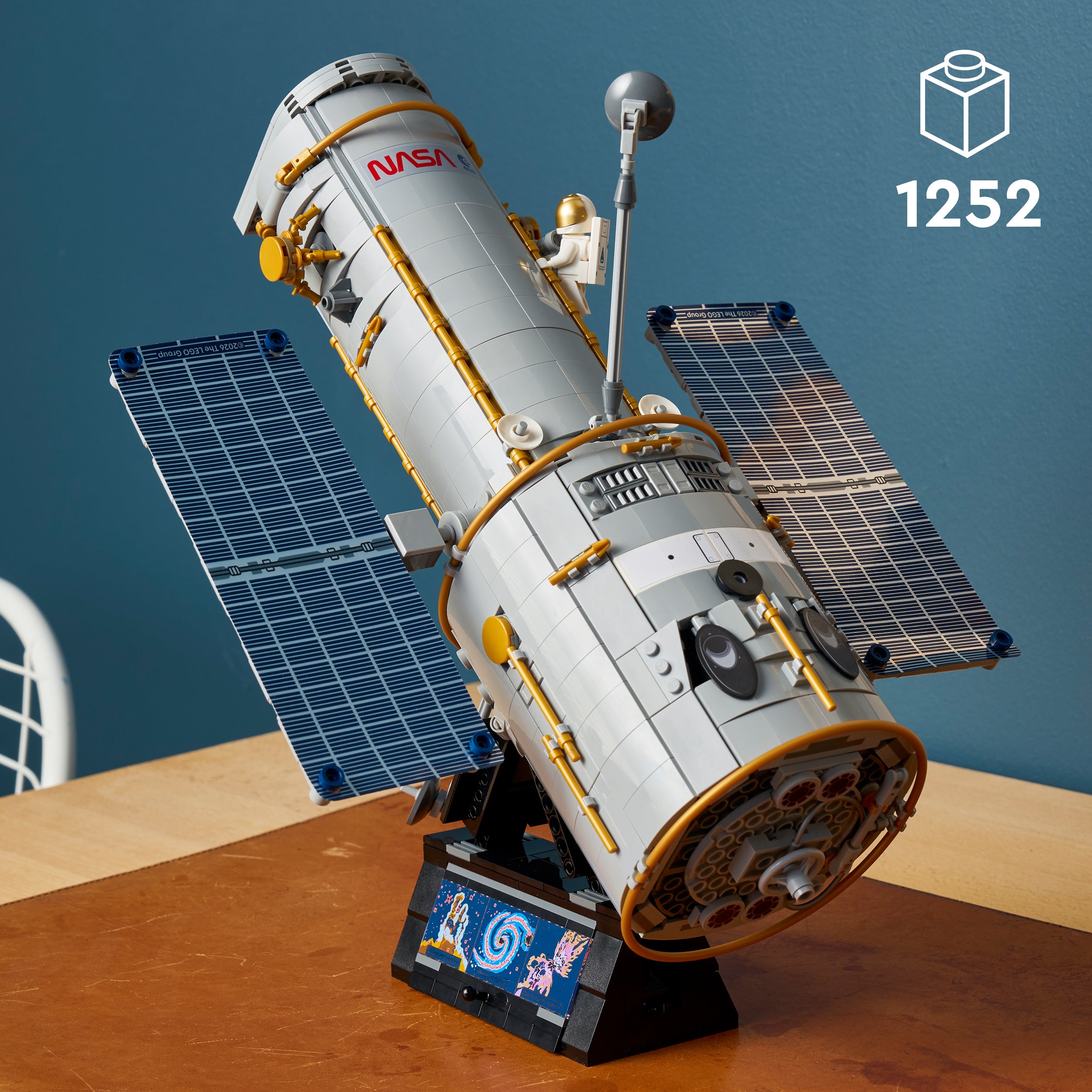 LEGO® 11382 Hubble Space Telescope