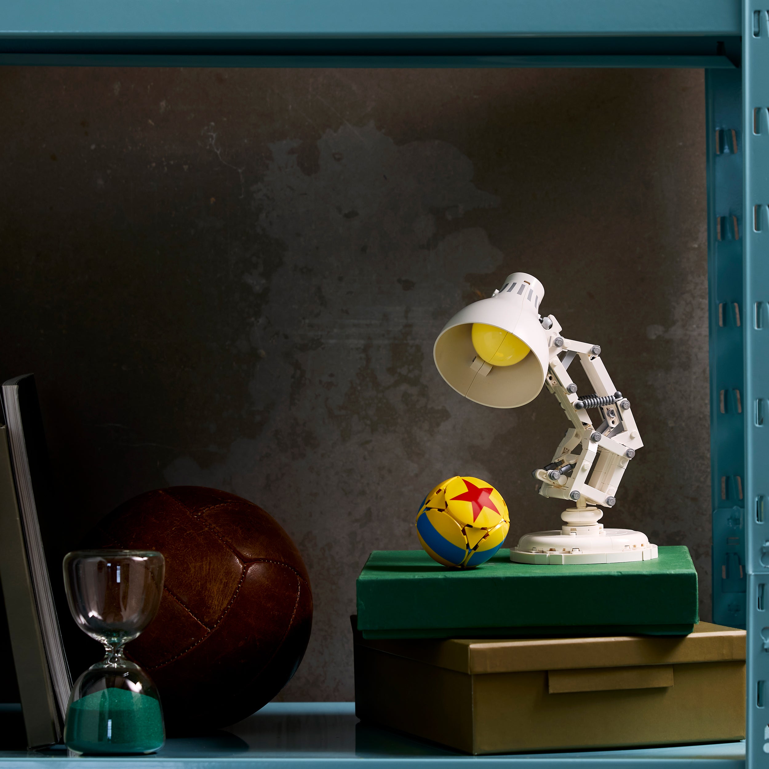 LEGO® 21357 Disney Pixar Luxo Jr.