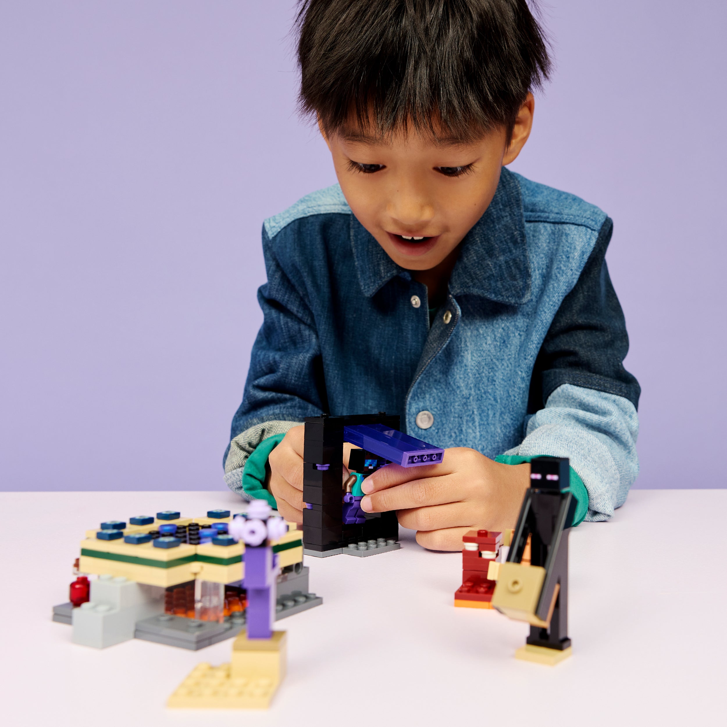 LEGO® 21584 Nether & End Portal Journey