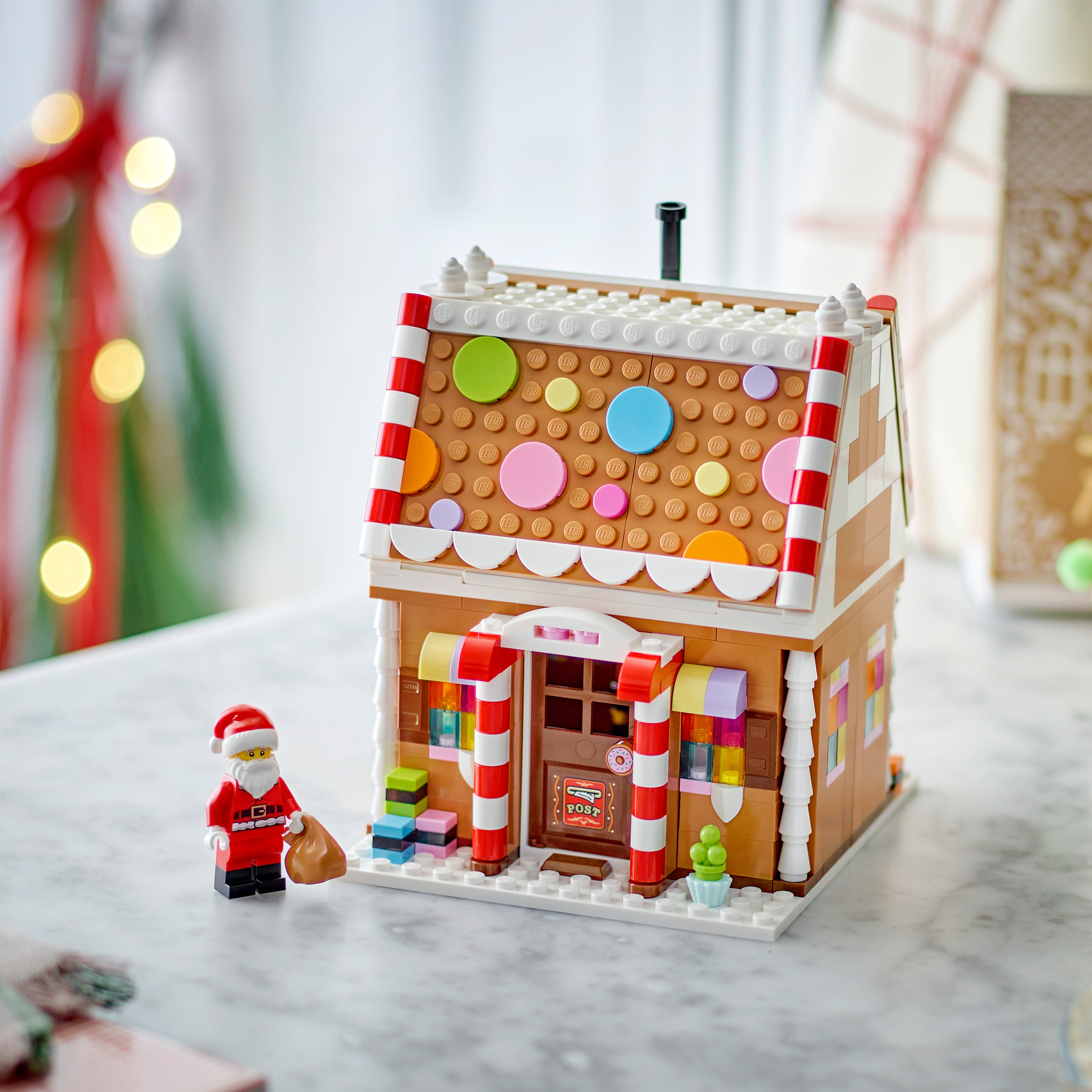 LEGO® 40809 Festive Gingerbread House