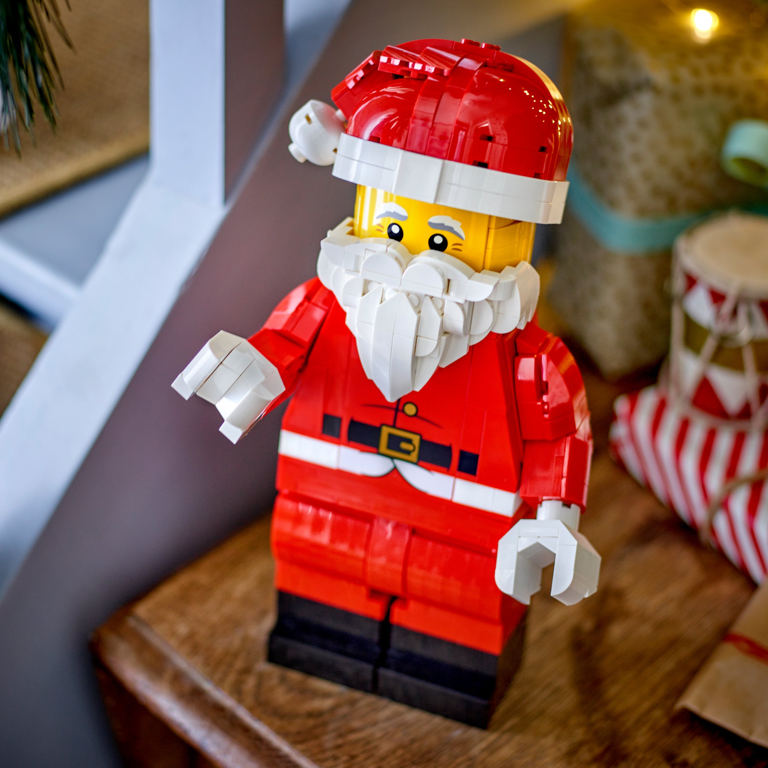 LEGO® 40820 Up-Scaled Santa Minifigure