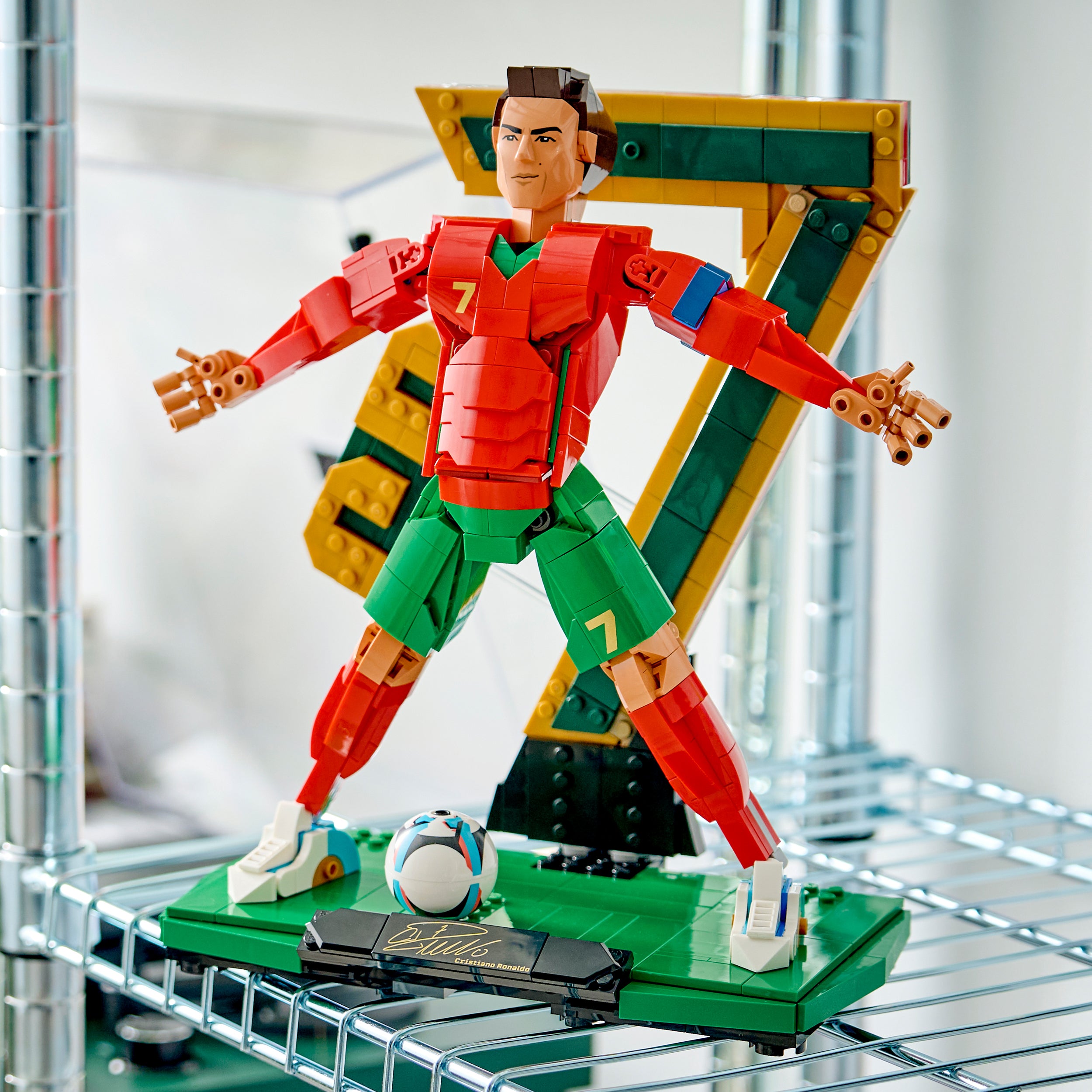 LEGO® 43016 Cristiano Ronaldo – Football Legend