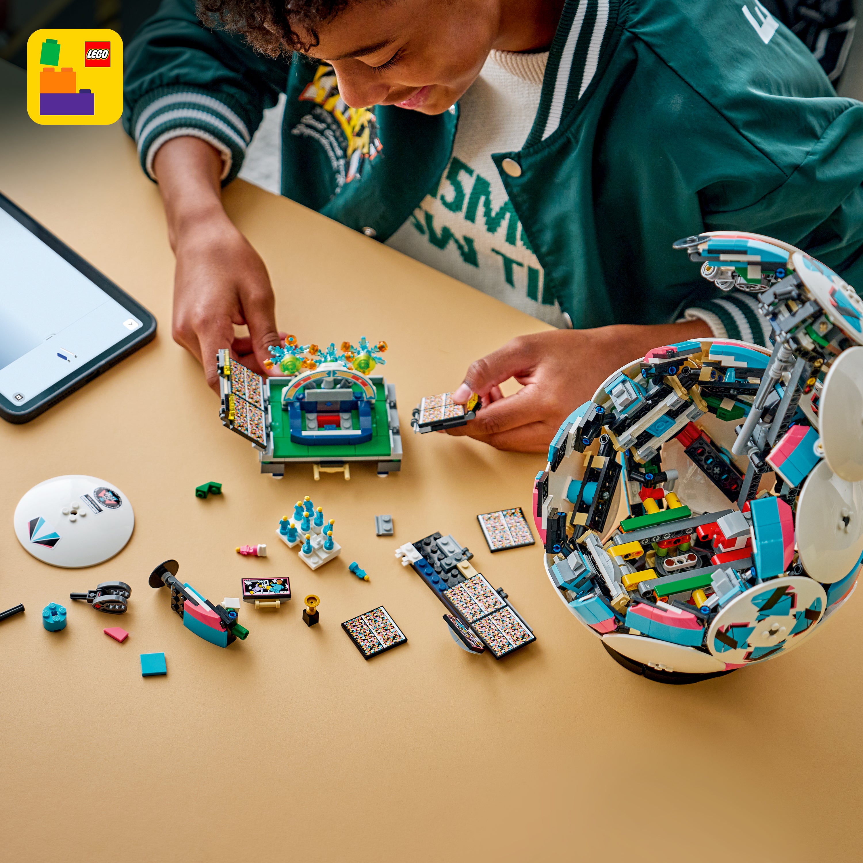 LEGO® 43019 Football