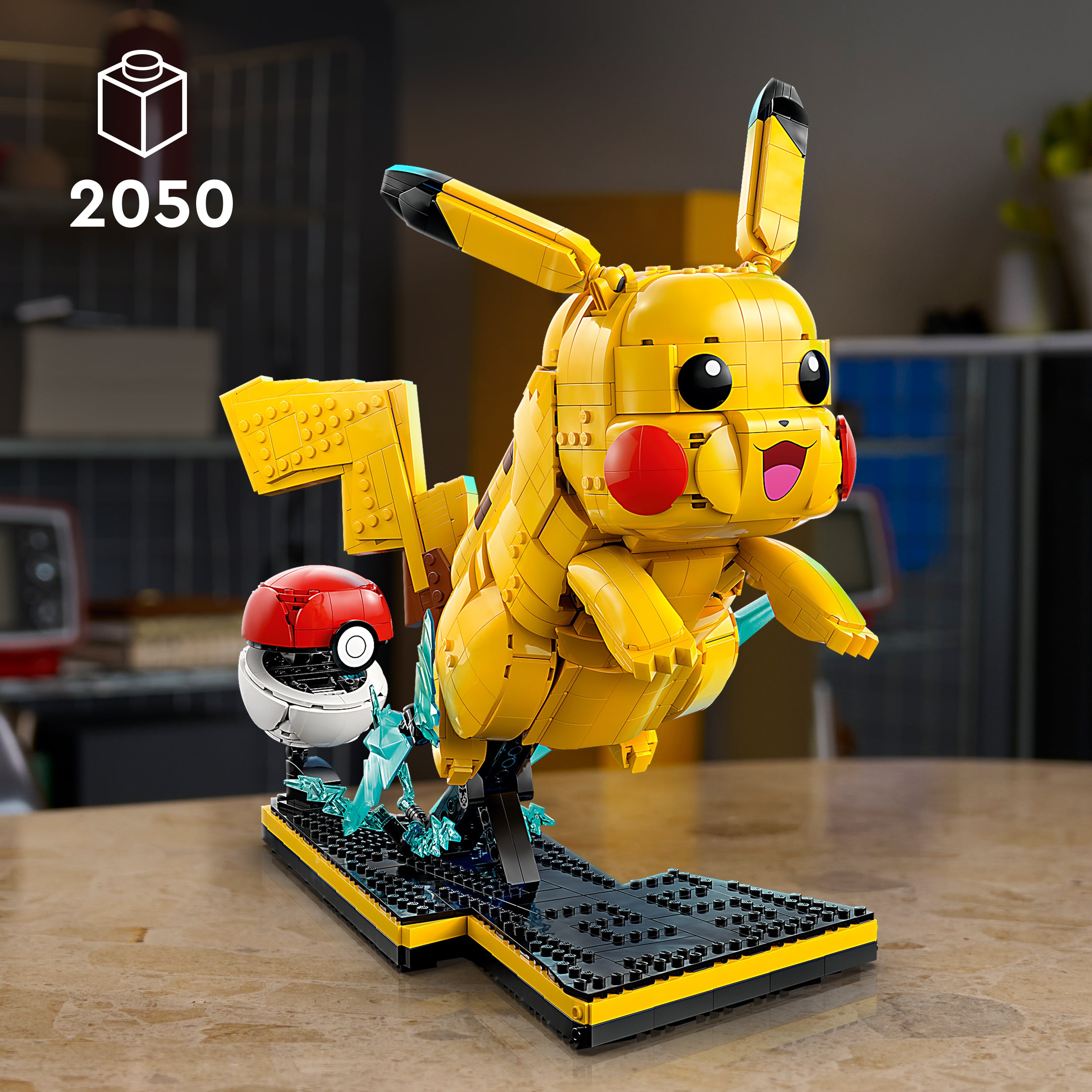 LEGO® 72152 Pikachu and Poké Ball