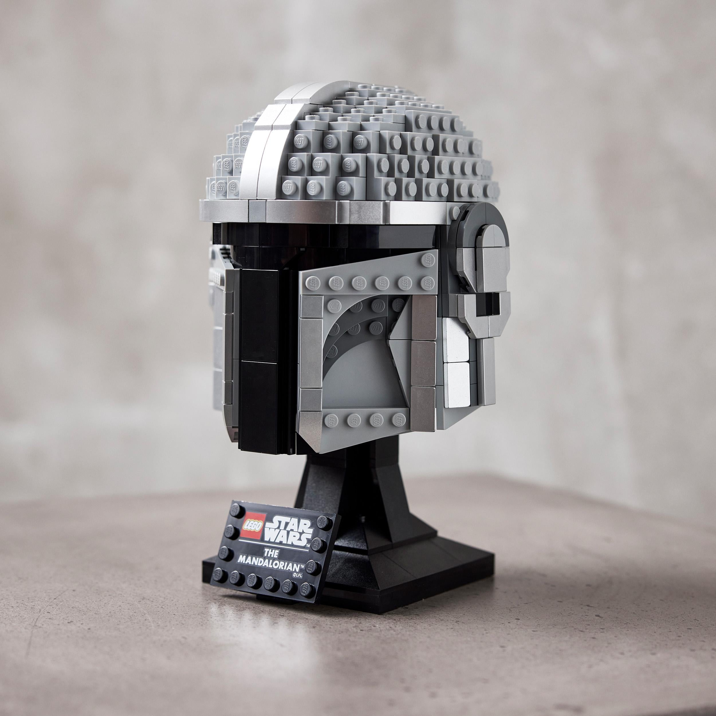 LEGO® 75328 The Mandalorian™ Helmet