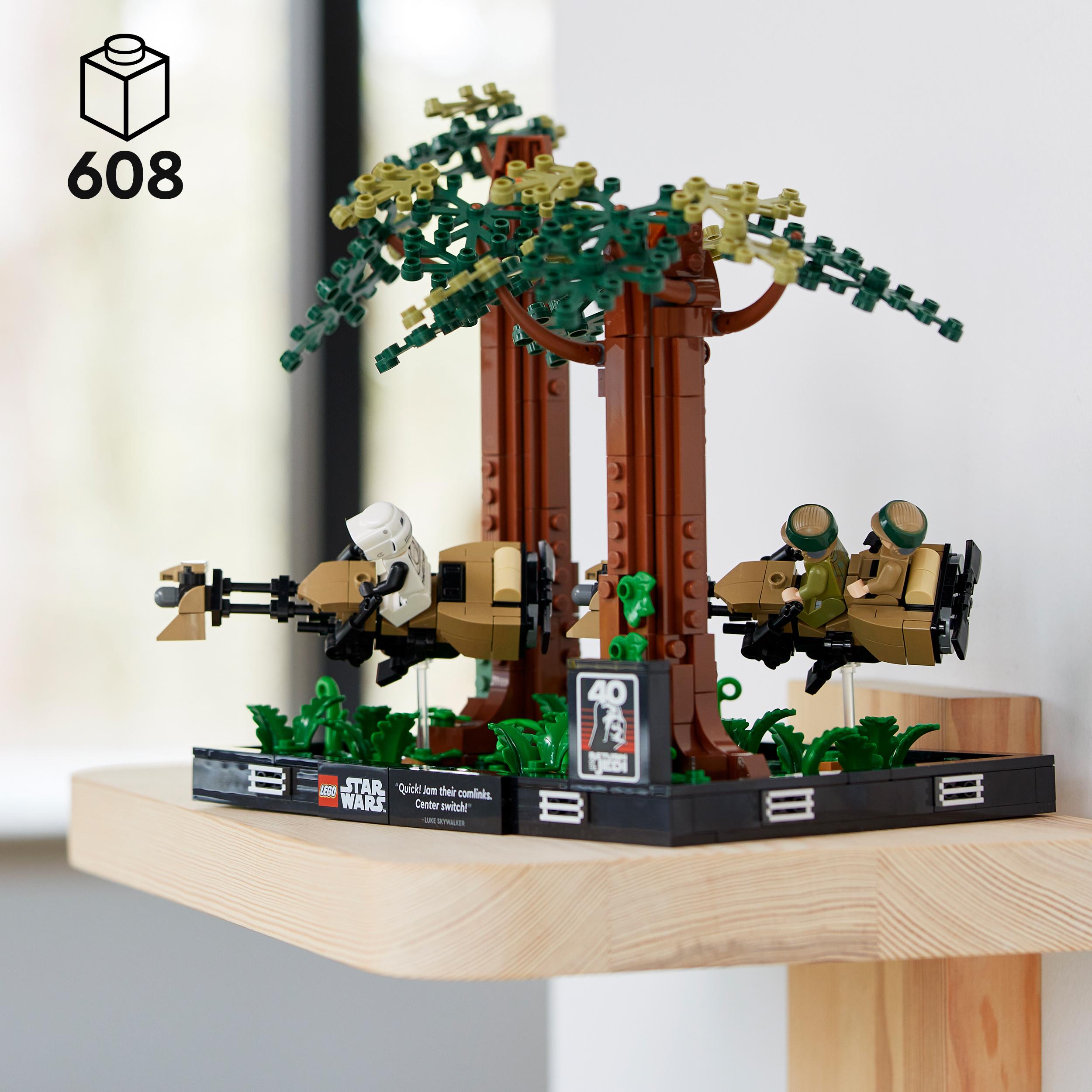 LEGO® 75353 Endor™ Speeder Chase Diorama