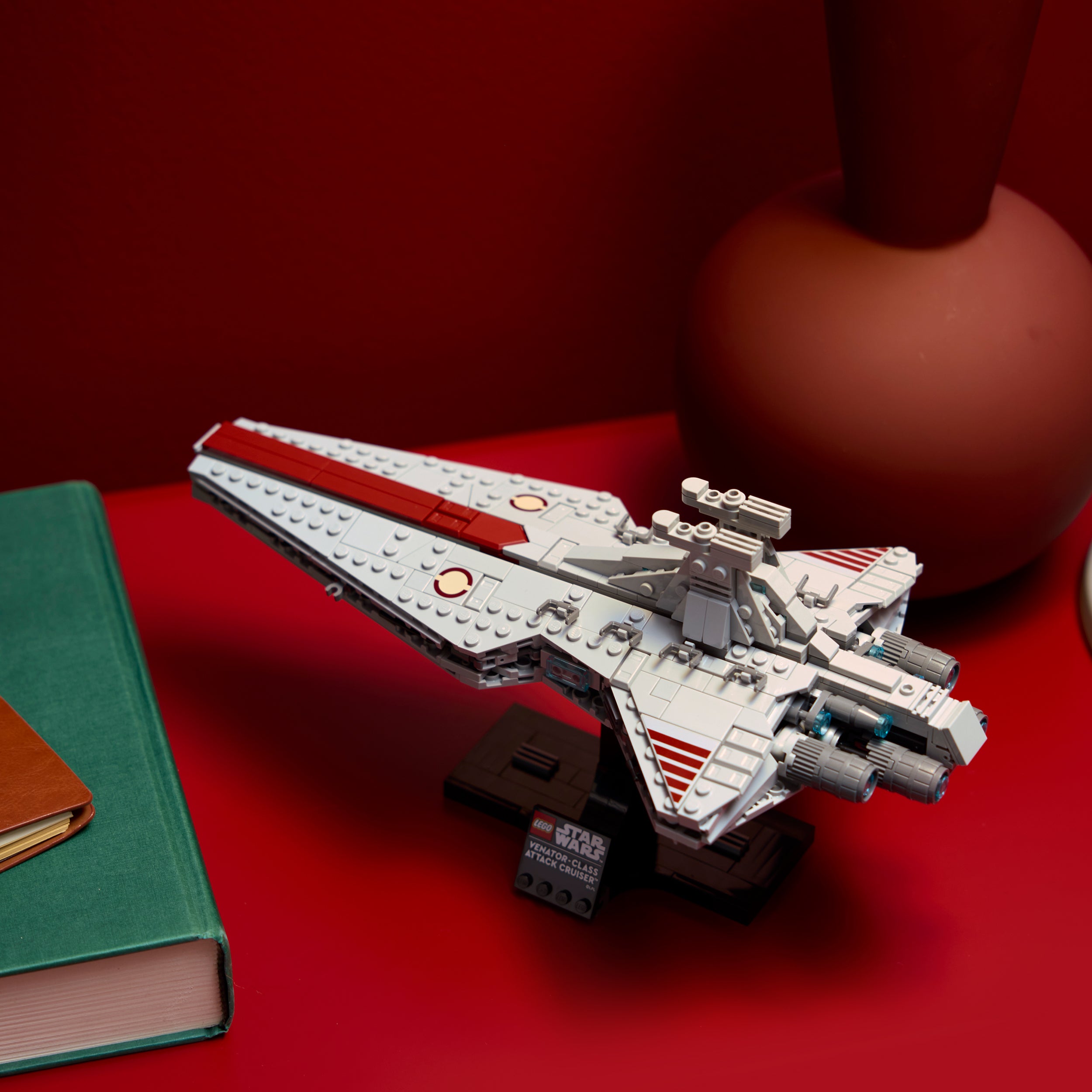 LEGO® 75441 Venator-Class Attack Cruiser™