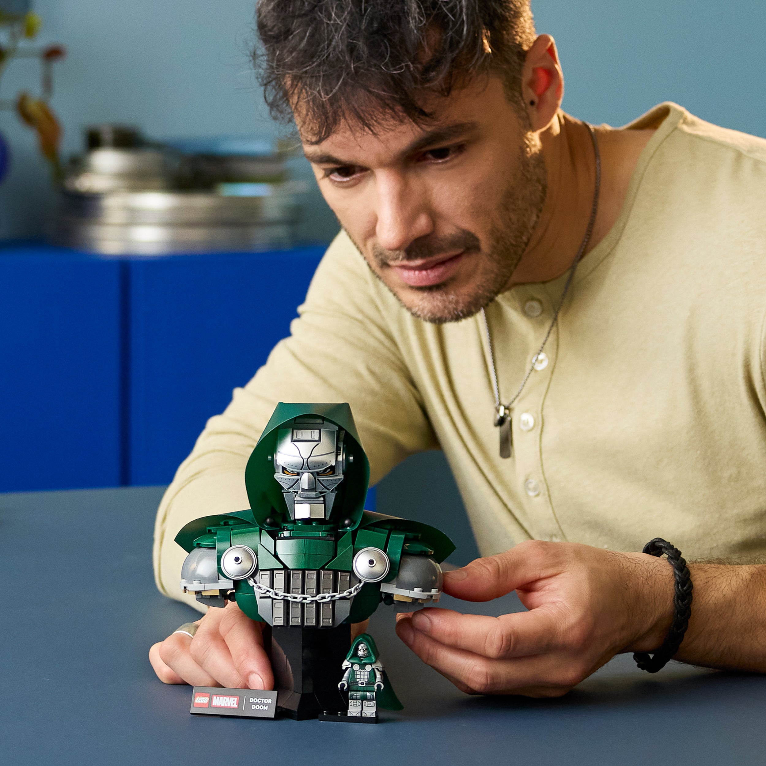LEGO® 76345 Doctor Doom Bust