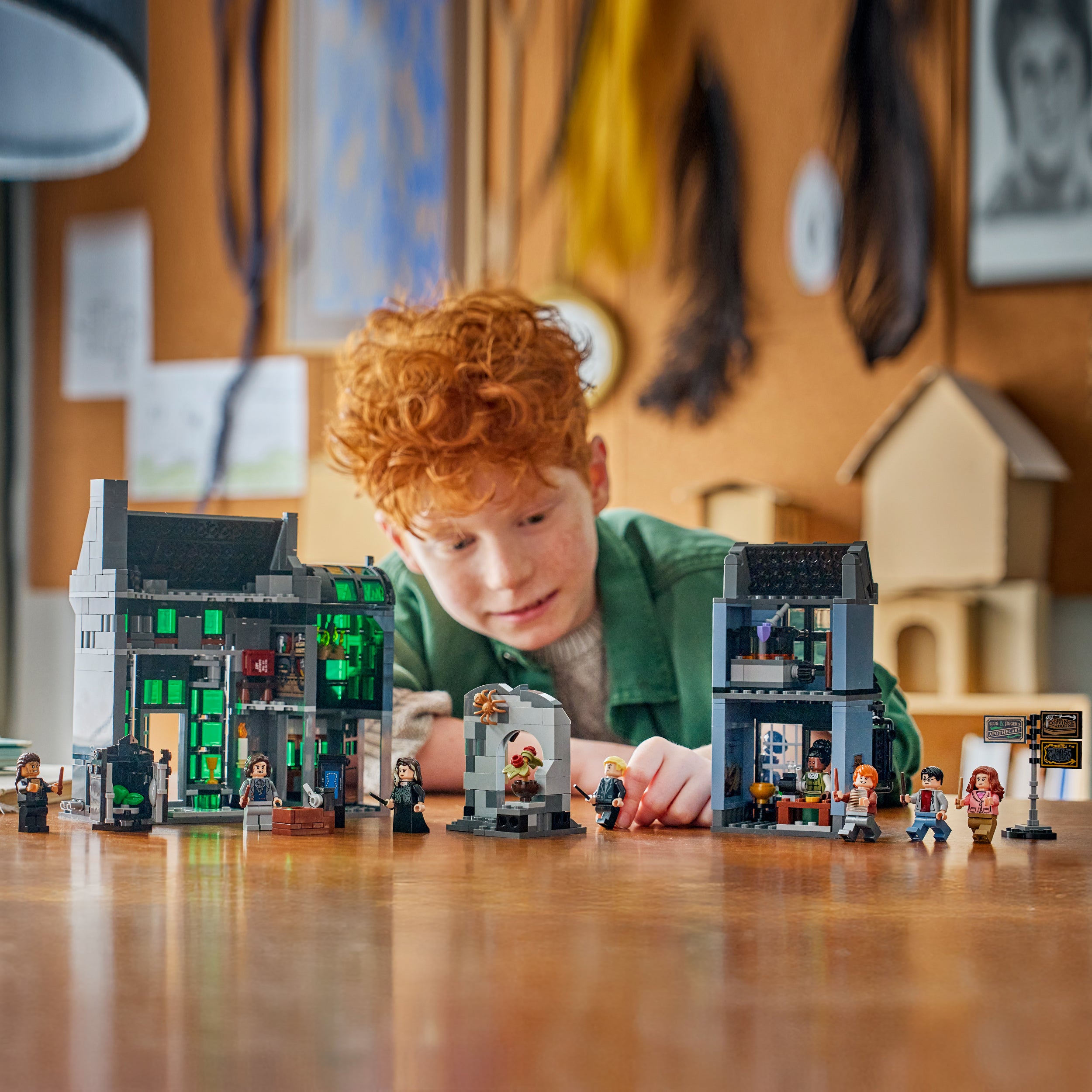 LEGO® 76471 Knockturn Alley™ Wizarding Shops