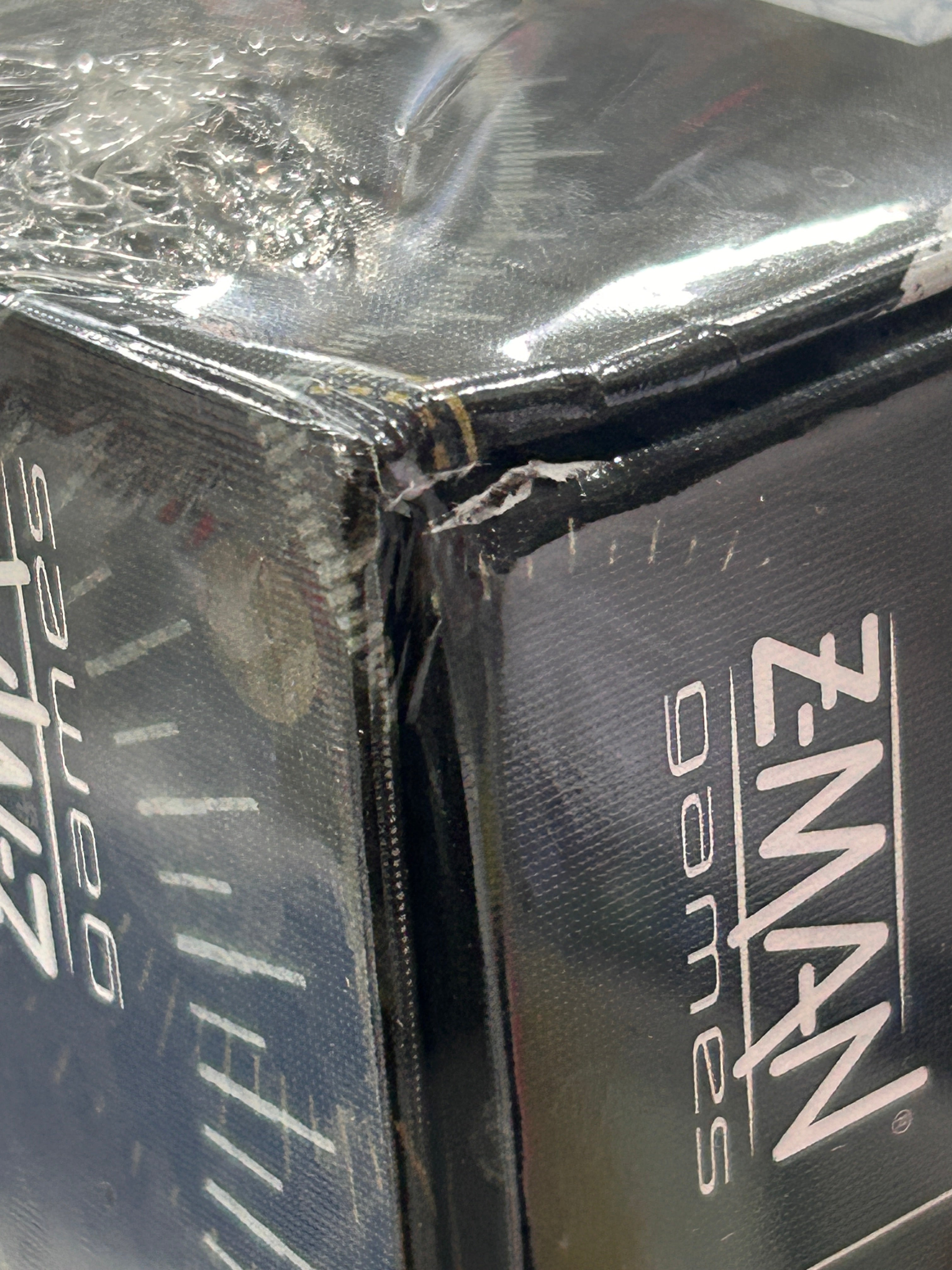 Pandemic Legacy: Season 2 (Damaged)