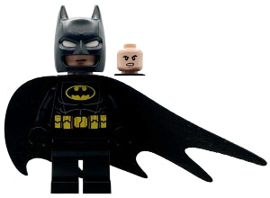 Batman - Outstretched Asymmetrical Cape (sh1077)